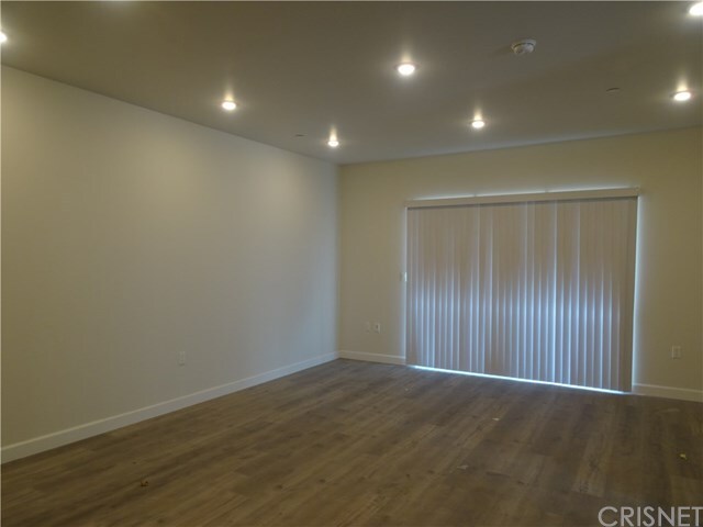 Building Photo - 14400 Friar St