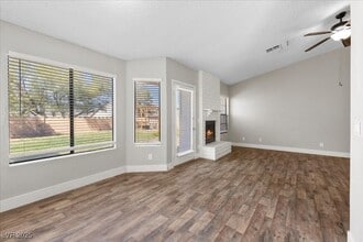 Building Photo - 720 Skipjack Dr