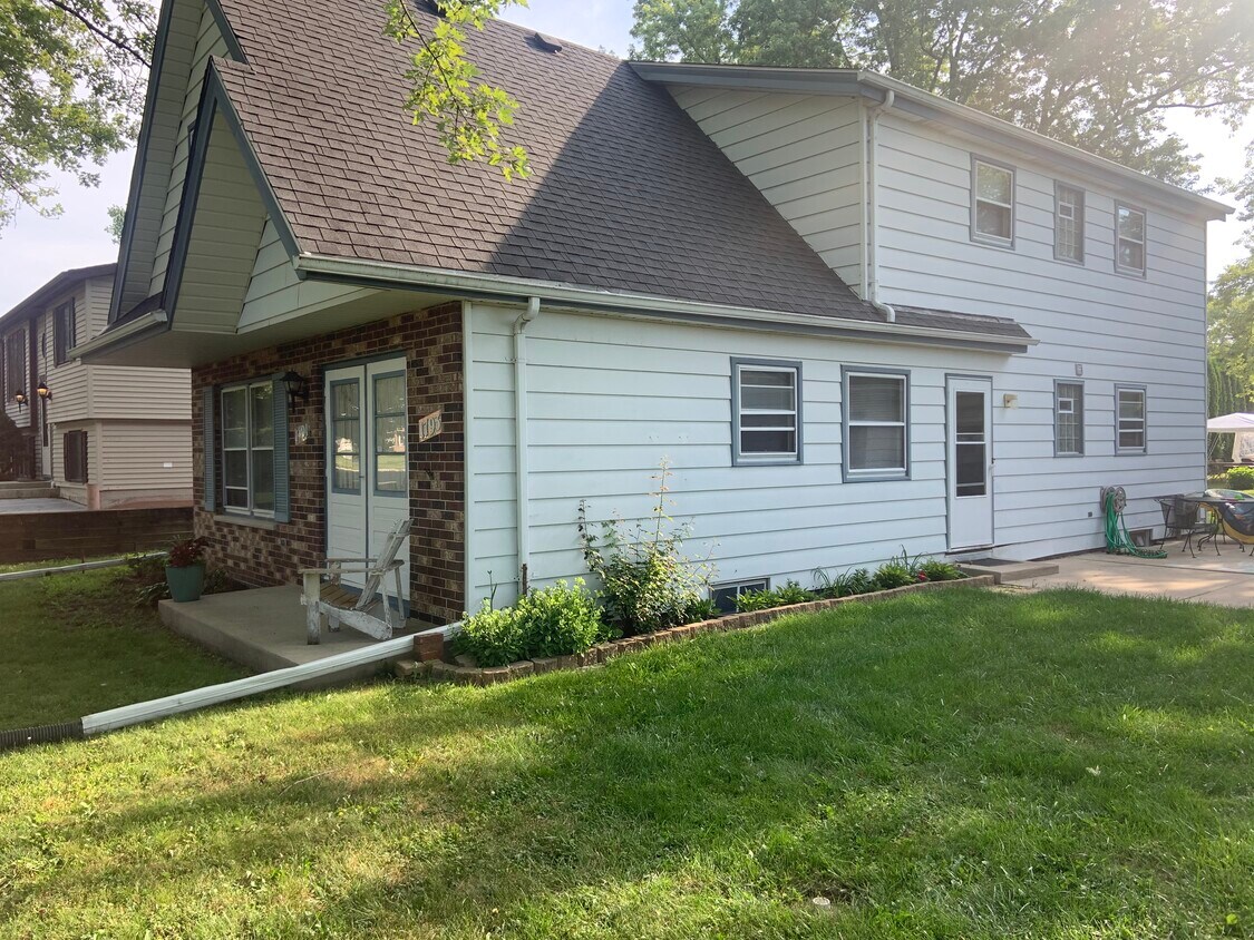 1793 New St, Union Grove, WI 53182 Apartments in Union Grove, WI