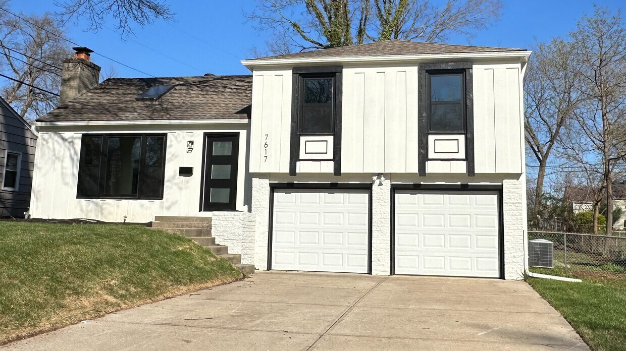 Primary Photo - 7617 Windsor St