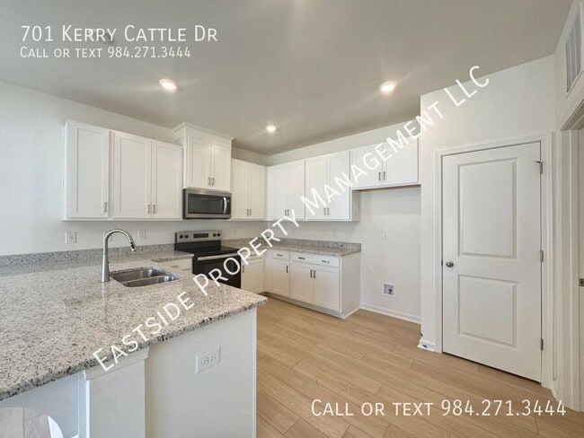 Building Photo - 701 Kerry Cattle Dr