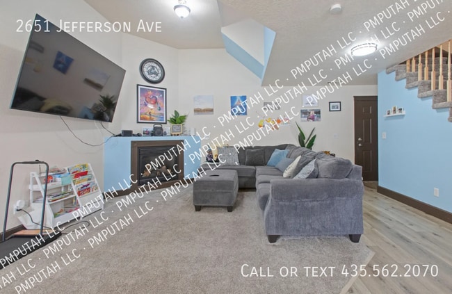 Building Photo - 2651 Jefferson Ave