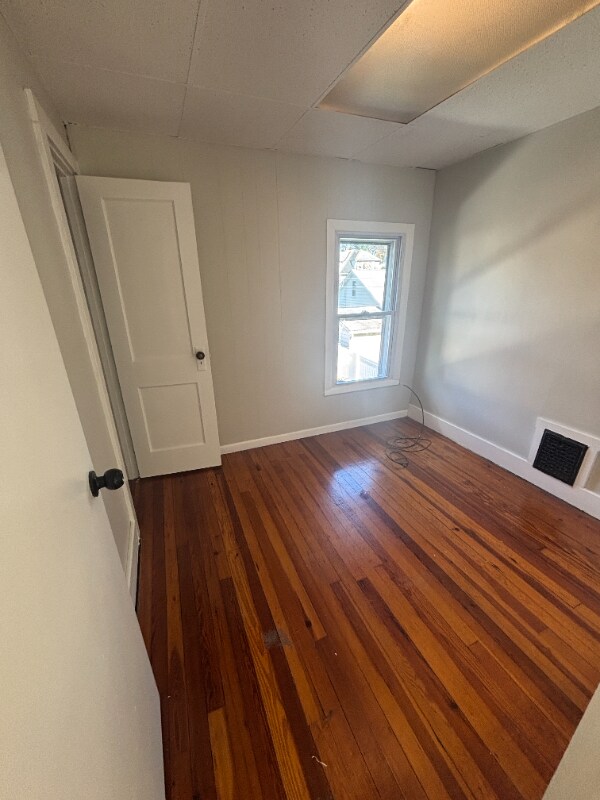 Foto del edificio - 203 Parsons Ave