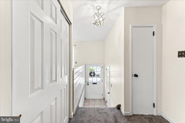 Foto del edificio - 529 W Marshall St