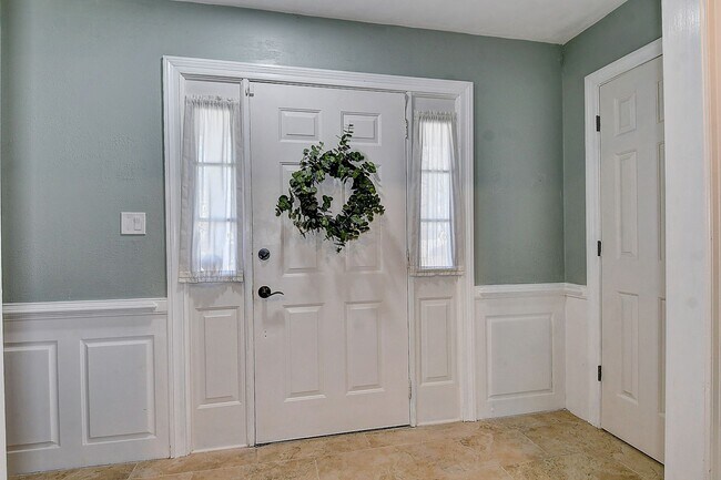 Foto del edificio - Spacious Ranch in Hickory