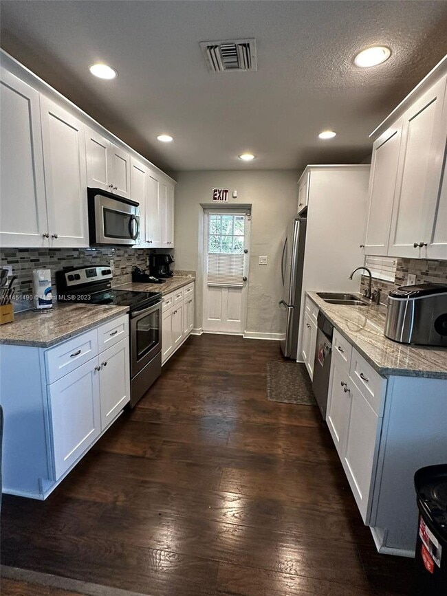 Foto del edificio - 1448 Dewey St