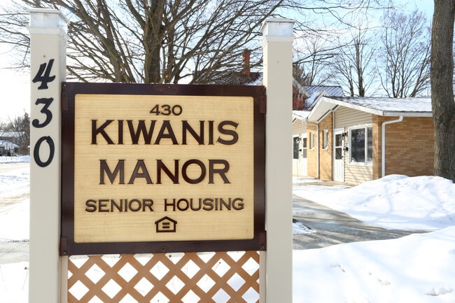 Building Photo - Kiwanis Manor Apartments