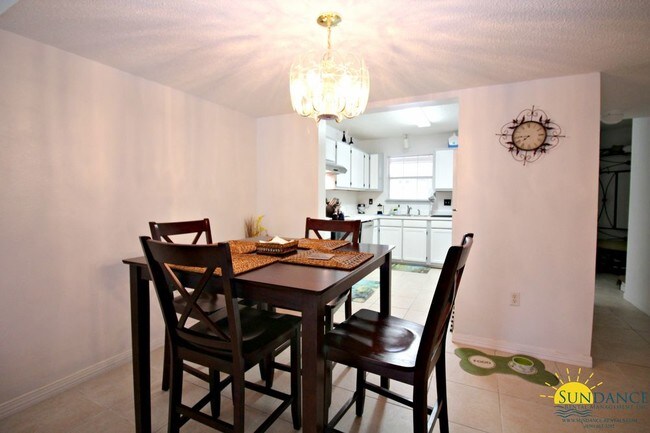 Foto del edificio - 577 Emerald Ln