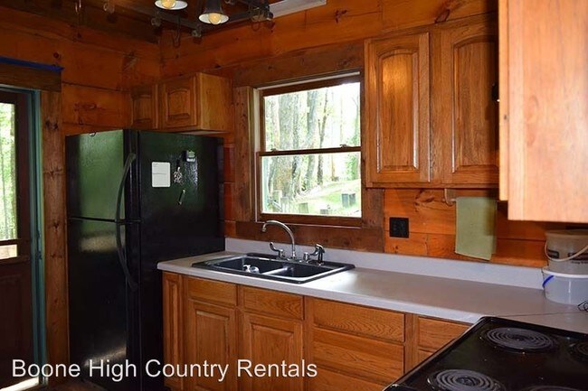 166 Trinity Ridge Ln Banner Elk Nc 28604 House For Rent In
