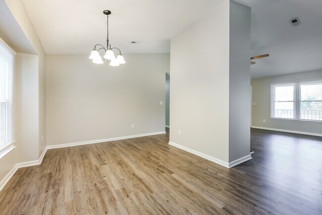 Building Photo - Comfortable One-Story Living in Simpsonville