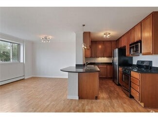 Building Photo - 3120 Hennepin Ave
