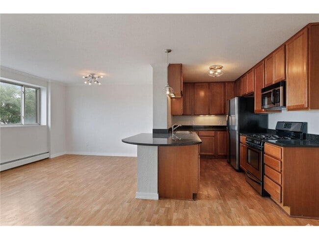 Building Photo - 3120 Hennepin Ave