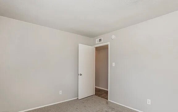 Foto del edificio - 6937 Sandybrook Dr
