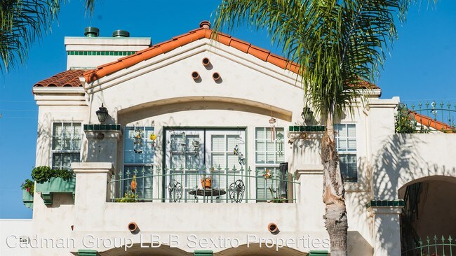 Building Photo - 3 br, 2.5 bath Apartment - 55 Roycroft Ave A