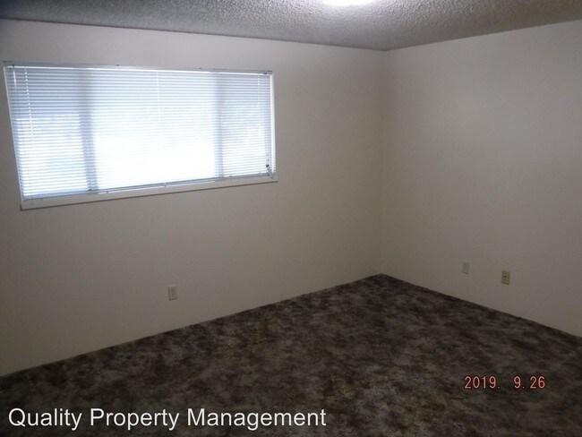 Foto del edificio - 1025-1027 Morrison Ave