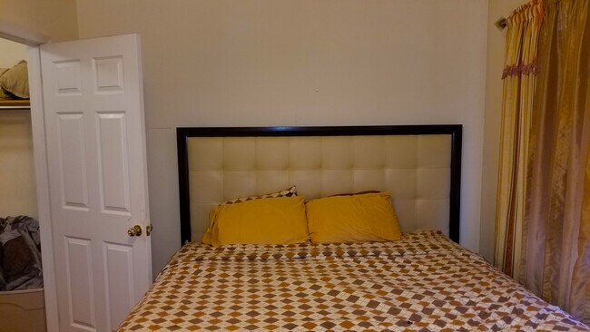 Master Bedroom - 560 Van Siclen Ave