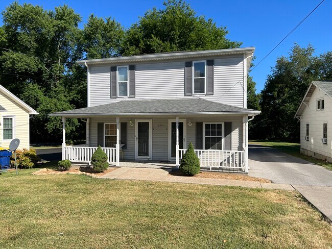 Foto del edificio - 1207 Smallhouse Rd