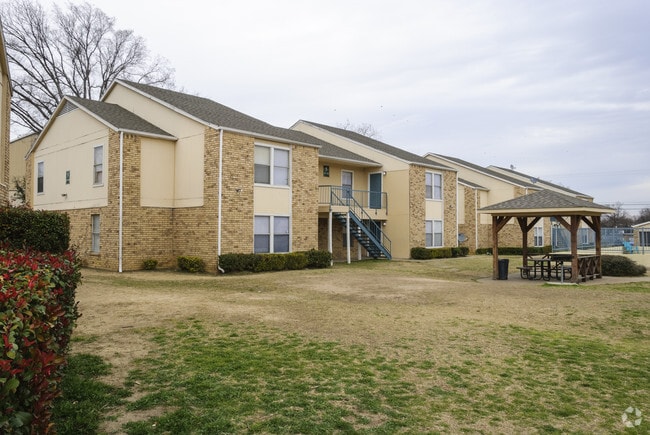 Building Photo - Willow Wood Apartments