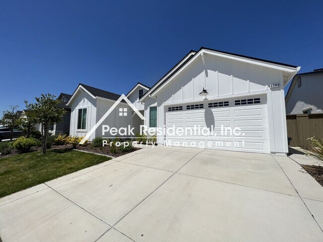 Building Photo - 3 br, 2 bath House - 6097 Riding Path Dr