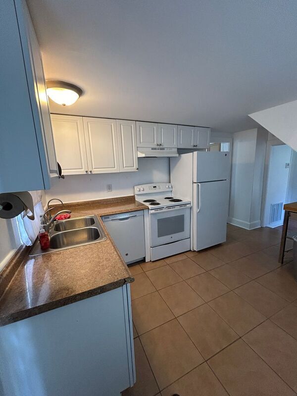 Foto del edificio - 113 Woods Dr