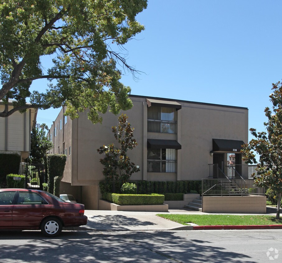 528 E Verdugo Ave, Burbank, CA 91501 Apartments in Burbank, CA