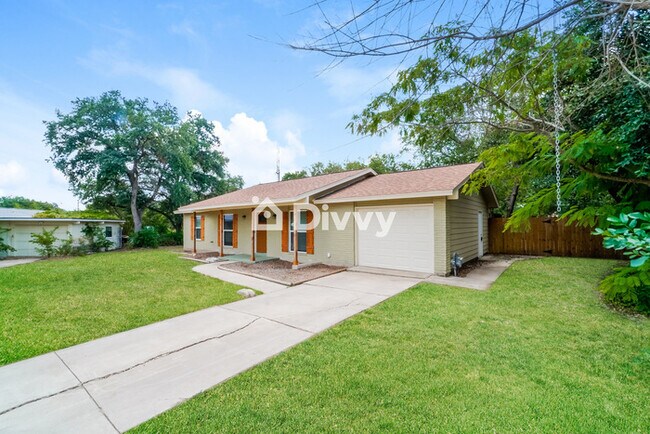 Foto del edificio - 122 Sandy Oaks St, Live Oak, TX 78233