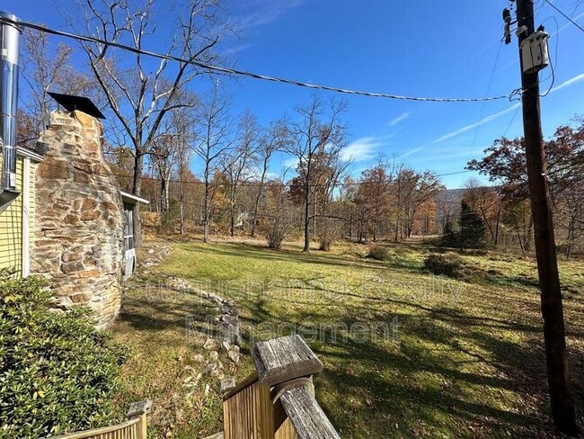 Building Photo - 1250 Whitetail Ln
