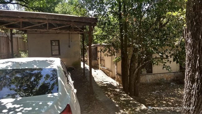 Foto del edificio - 100 Mandalay Ln