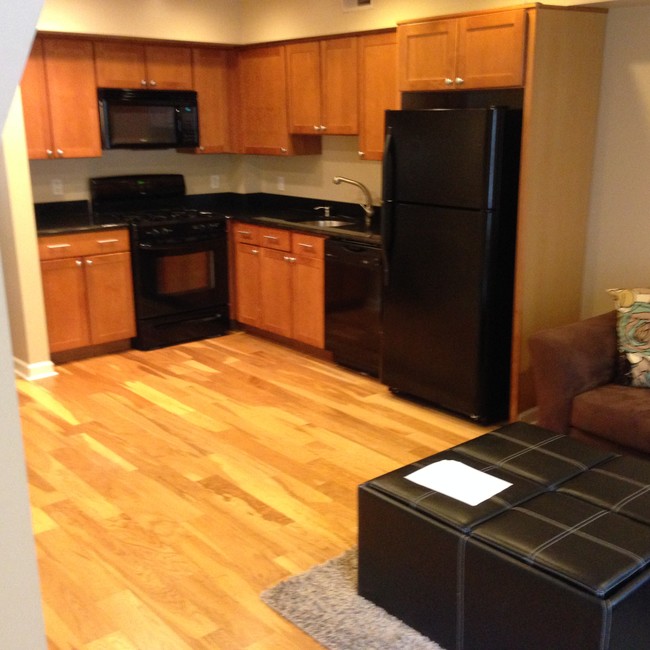 Kitchen/Living Room - 1515 South St