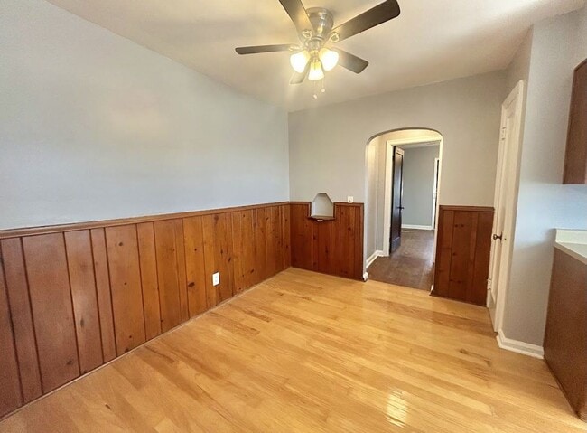 Foto del edificio - 3310 Stanhope Ave