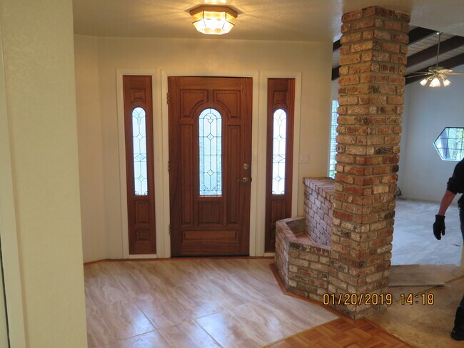 Foto del edificio - 17653 Chaparral Dr