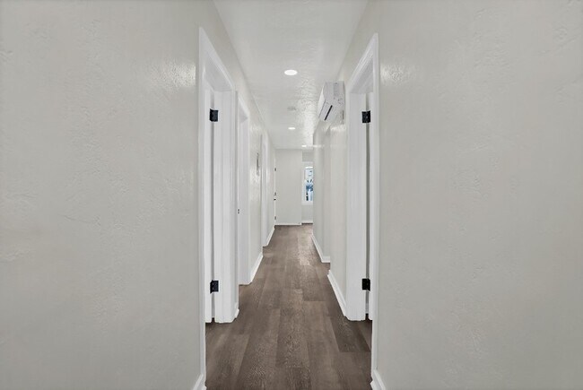 Foto del edificio - 265 Cherry Dr