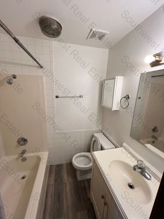 Foto del edificio - Beautiful Studio- ALL BILLS PAID-Month to ...