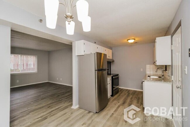 Foto del edificio - 641 Powder Springs St