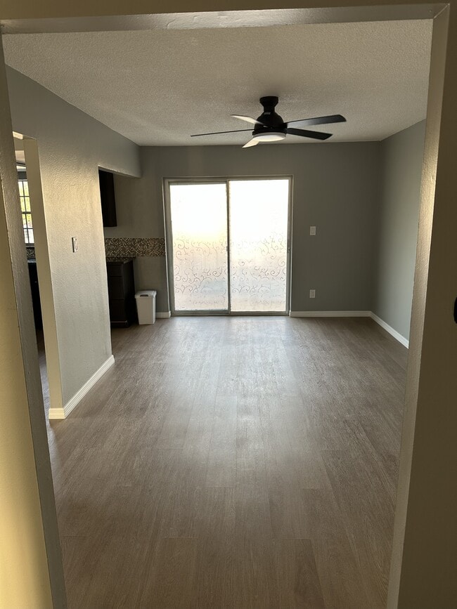 Building Photo - 1062 85th Terrace N