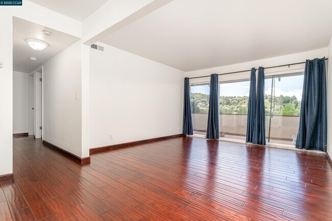 Foto del edificio - 2345 Paloma Ct