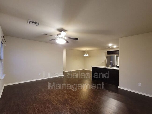Building Photo - 8808 SW 45th St