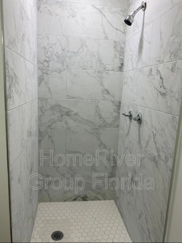 Foto del edificio - 3421 SW 26th Pl