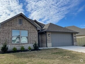 Building Photo - 10008 Dayspring Dr