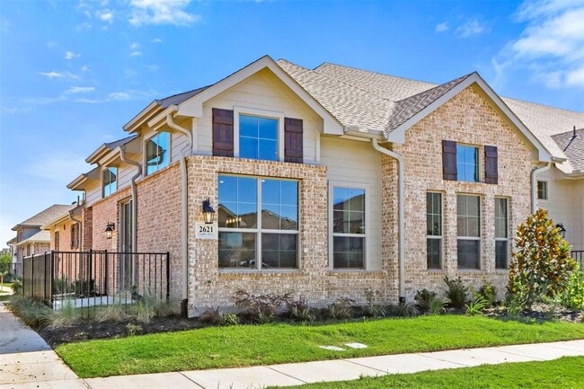 Building Photo - 2621 Chablis Dr