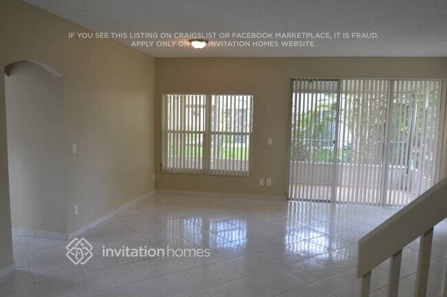 Foto del edificio - 164 NW 207th Terrace