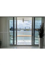 Building Photo - 17050 N Bay Rd