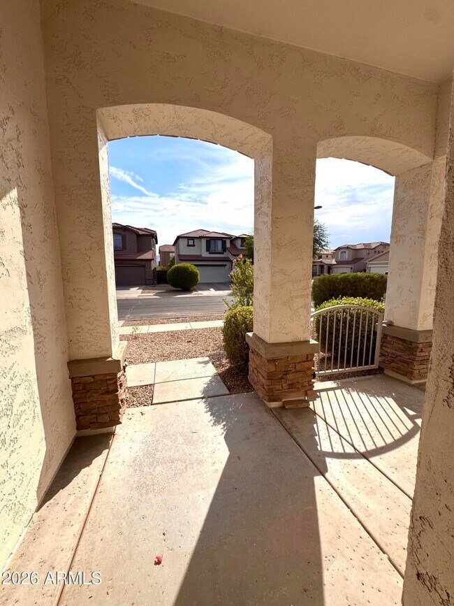 Building Photo - 14955 N 174th Ln