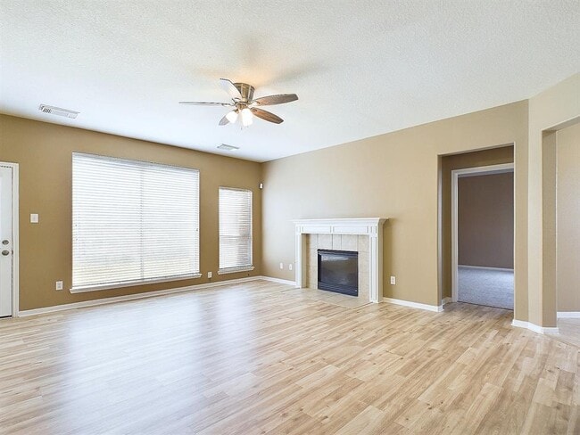 Building Photo - 17107 Dawn Shadows Dr