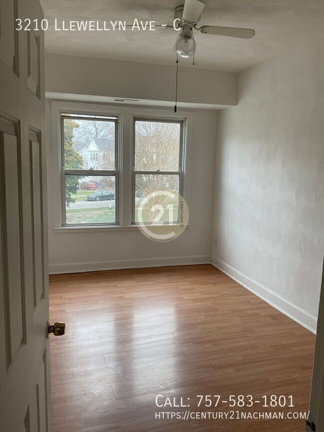 Foto del edificio - 3210 Llewellyn Ave