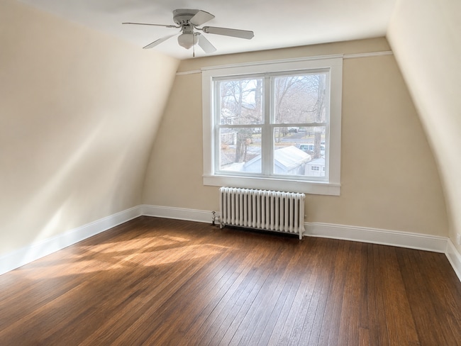 35 Patiky St