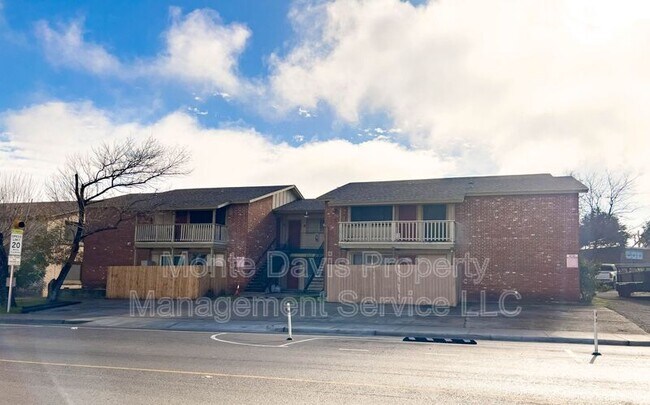 Building Photo - 8907 Parkfield Dr