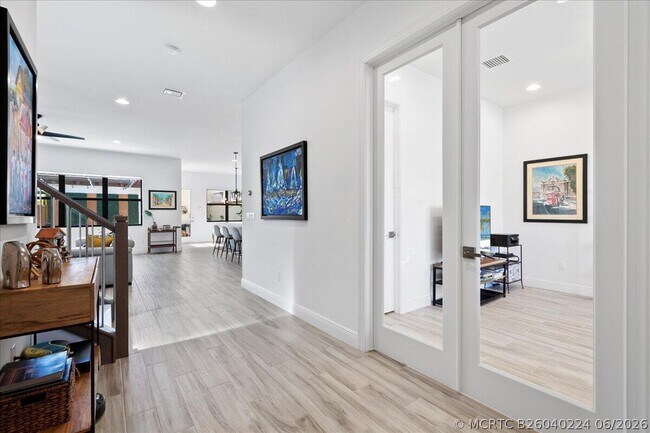 Foto del edificio - 13121 Alton Rd