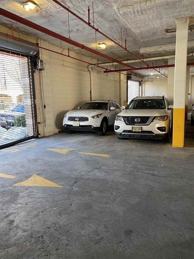 Foto del edificio - 5805 Jefferson St