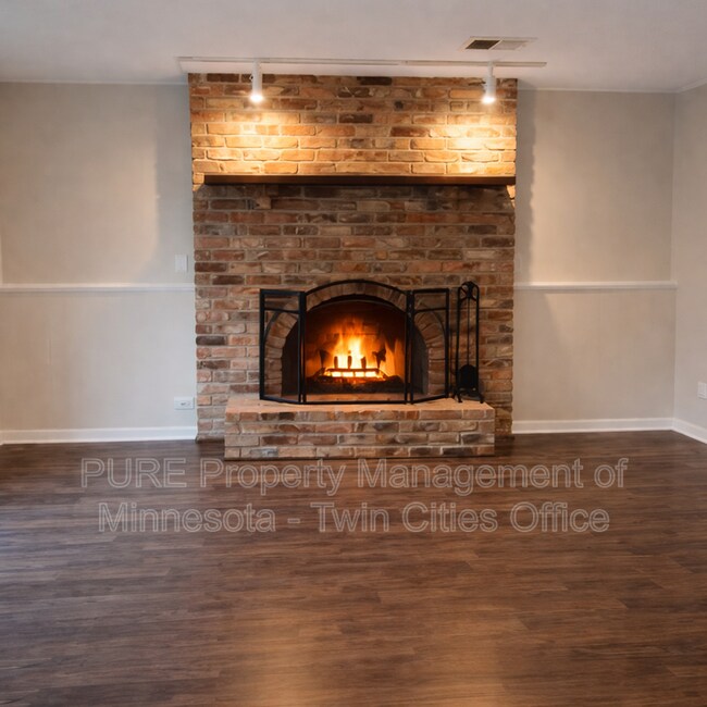 Foto del edificio - 1684 Hickory Ln